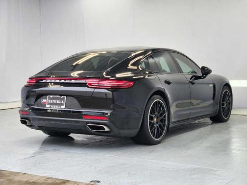Black 2019 Porsche Panamera 4