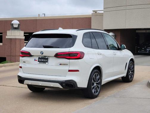 2023 BMW X5 M50i
