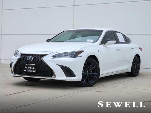 2024 Lexus ES 300h F SPORT Handling