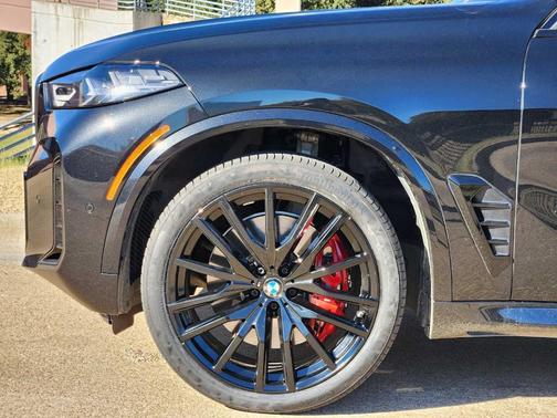 2024 BMW X5 M60i