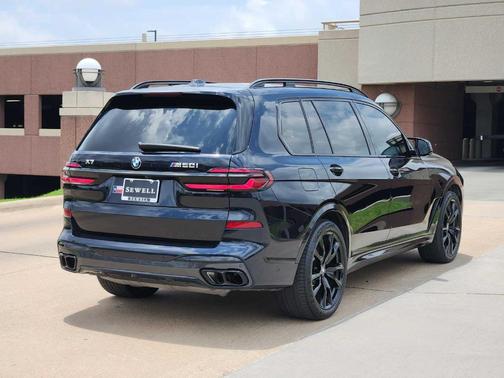 2024 BMW X7 M60i