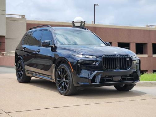 2024 BMW X7 M60i