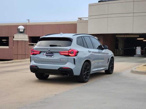 2023 BMW X3 M40i