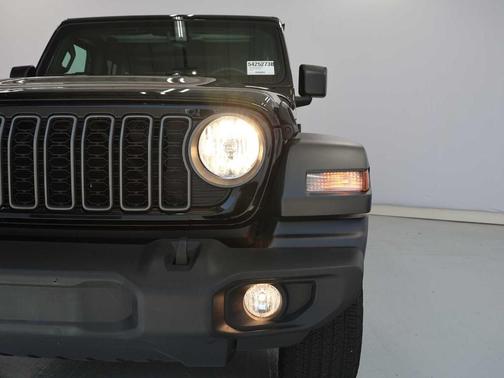 Black Clearcoat 2025 Jeep Wrangler Sport