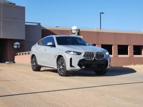 2024 BMW X6 xDrive40i