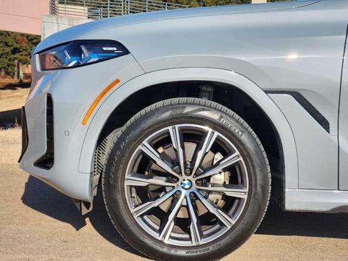 2024 BMW X6 xDrive40i
