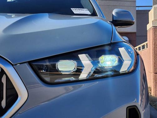 2024 BMW X6 xDrive40i