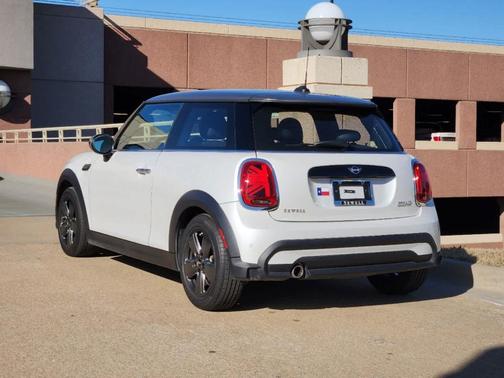 2024 MINI Hardtop Cooper