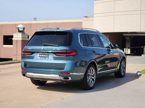 2024 BMW X7 xDrive40i