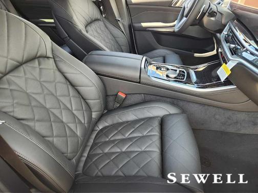 Mineral White Metallic 2026 BMW X5 xDrive40i