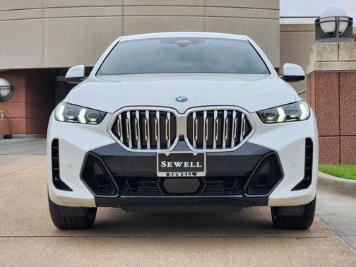 2025 BMW X6 xDrive40i