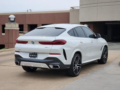 2025 BMW X6 xDrive40i