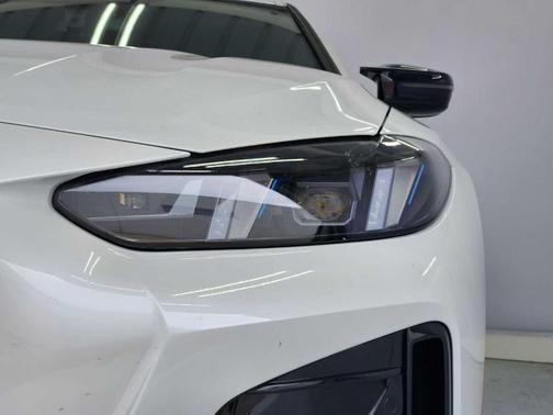 Mineral White Metallic 2025 BMW i4 Gran Coupe M50