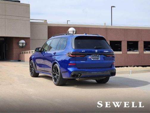 2026 BMW X7 M60i