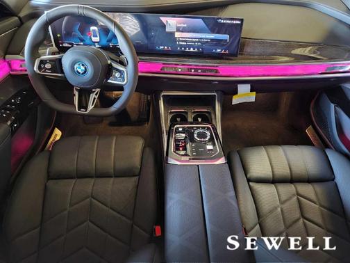 2025 BMW 750e xDrive