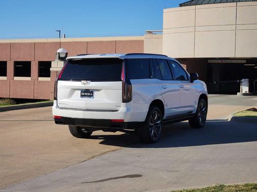 2022 Cadillac Escalade Sport Platinum