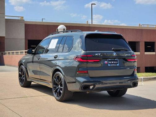 2024 BMW X7 xDrive40i