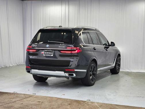 2025 BMW X7 xDrive40i