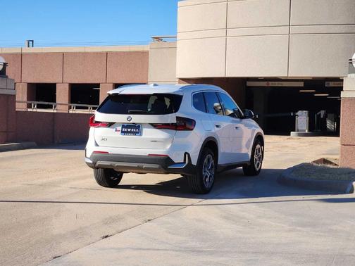 2023 BMW X1 xDrive28i