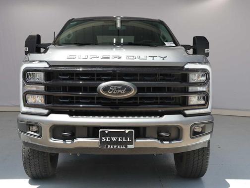 Carbonized Gray Metallic 2024 Ford F-250 XLT