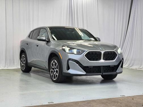 Gray 2025 BMW X2 xDrive28i