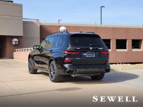 2026 BMW X7 M60i