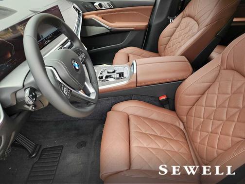 Mineral White Metallic 2026 BMW X5 xDrive40i