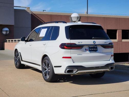 2024 BMW X7 xDrive40i