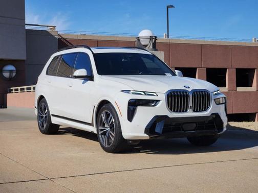 2024 BMW X7 xDrive40i