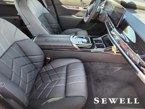 2025 BMW i7 eDrive50