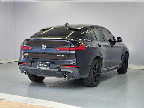Carbon Black Metallic 2021 BMW X4 xDrive30i