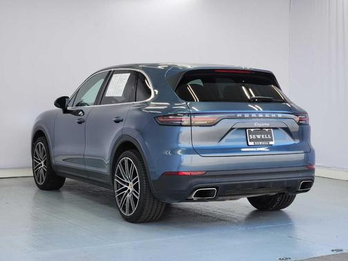 Biscay Blue Metallic 2019 Porsche Cayenne Base