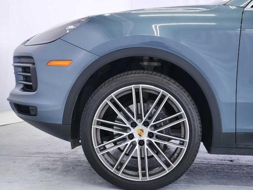 Biscay Blue Metallic 2019 Porsche Cayenne Base