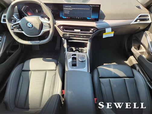 2025 BMW 330 i xDrive