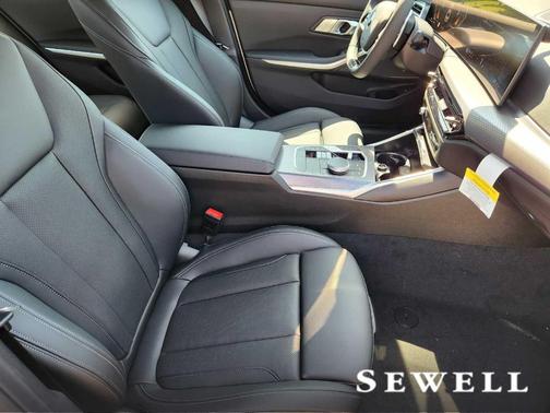 2025 BMW 330 i xDrive