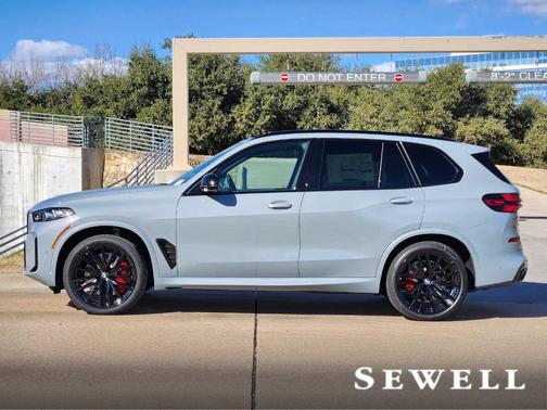 2026 BMW X5 M60i