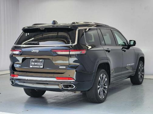 Diamond Black 2023 Jeep Grand Cherokee L Overland