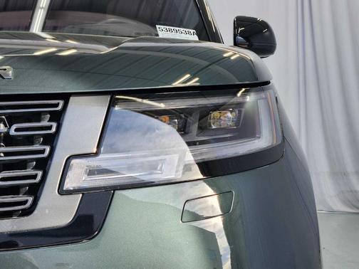 2023 Land Rover Range Rover P530 SE