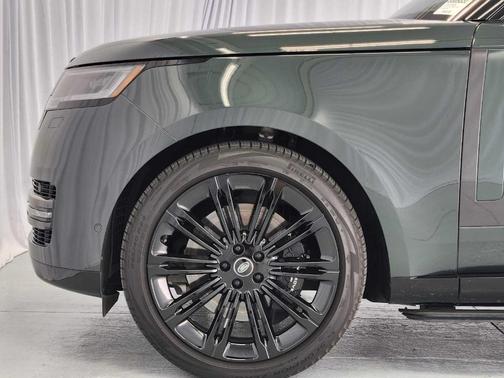 2023 Land Rover Range Rover P530 SE