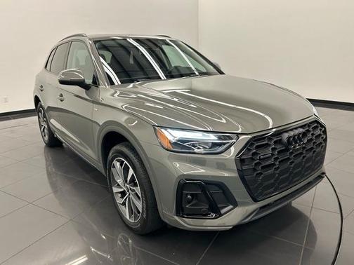 2023 Audi Q5 45 S line quattro Premium