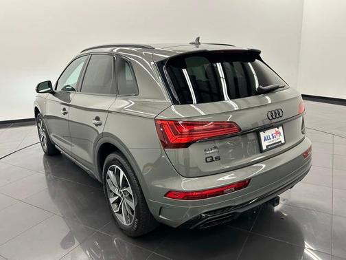 2023 Audi Q5 45 S line quattro Premium