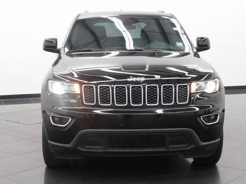 2019 Jeep Grand Cherokee Laredo