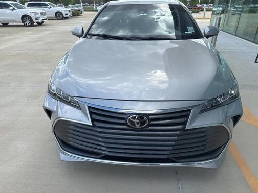2020 Toyota Avalon XLE