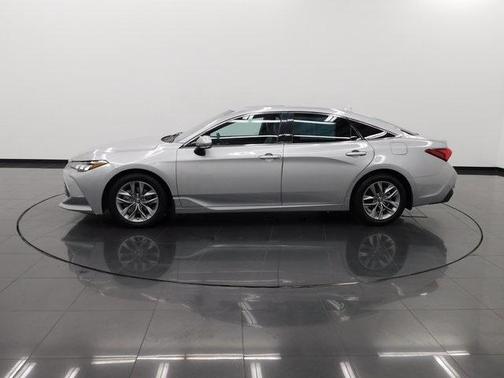2020 Toyota Avalon XLE