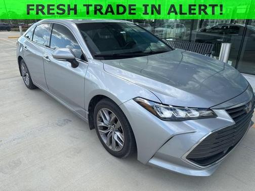 2020 Toyota Avalon XLE