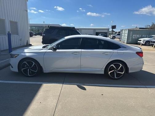 2022 Honda Accord Sport SE