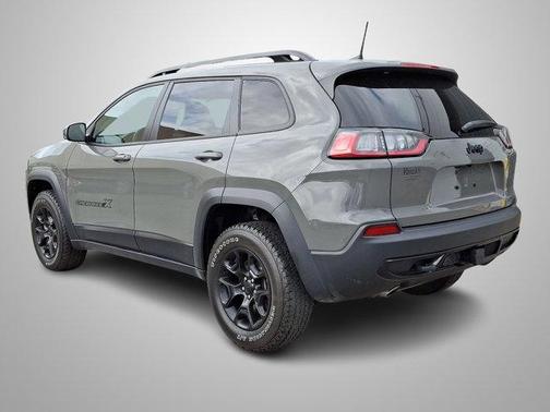 2022 Jeep Cherokee X