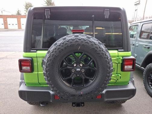 2025 Jeep Wrangler Sport