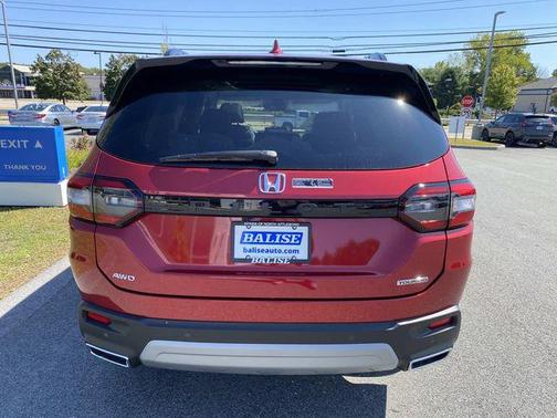 2025 Honda Pilot Touring 8-Passenger