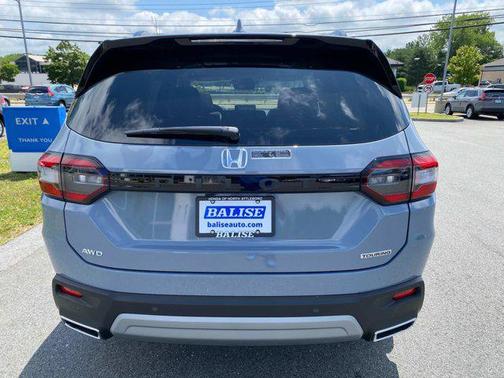 2025 Honda Pilot Touring 8-Passenger